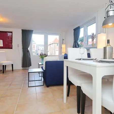 Klein Centraal En Rustig Gelegen Strandhuis * Noordwijk