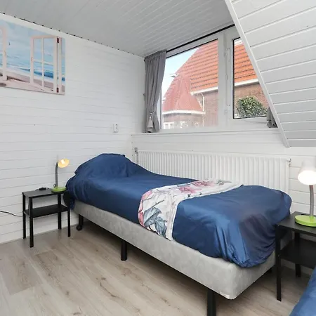Klein Centraal En Rustig Gelegen Strandhuis * Noordwijk
