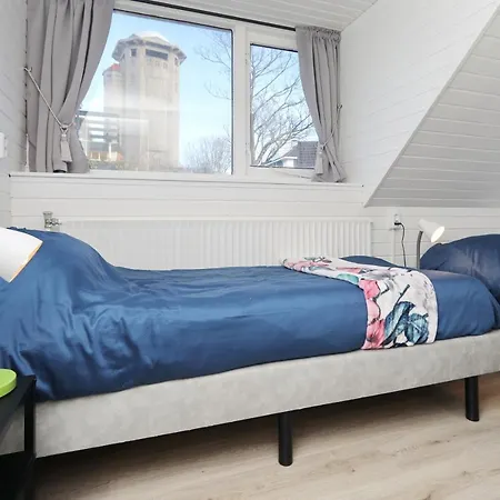 Klein Centraal En Rustig Gelegen Strandhuis Noordwijk